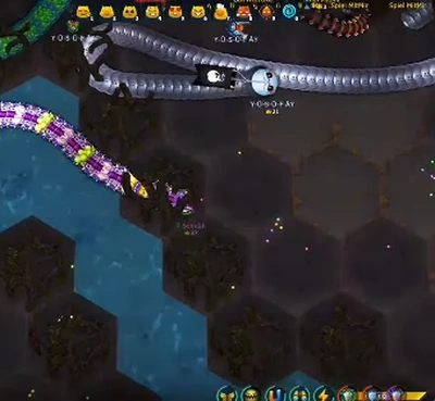 LittleBigSnake.io gameplay large view